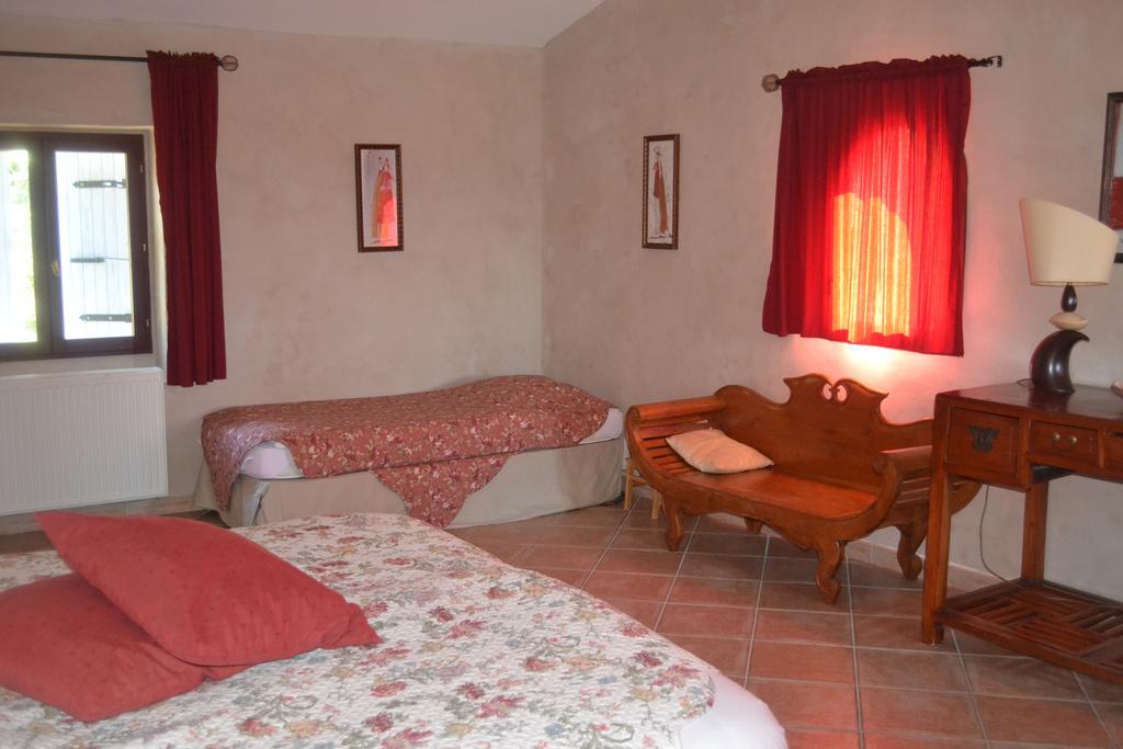 Maison D'Hotes Les Fougeres Мирманд Экстерьер фото